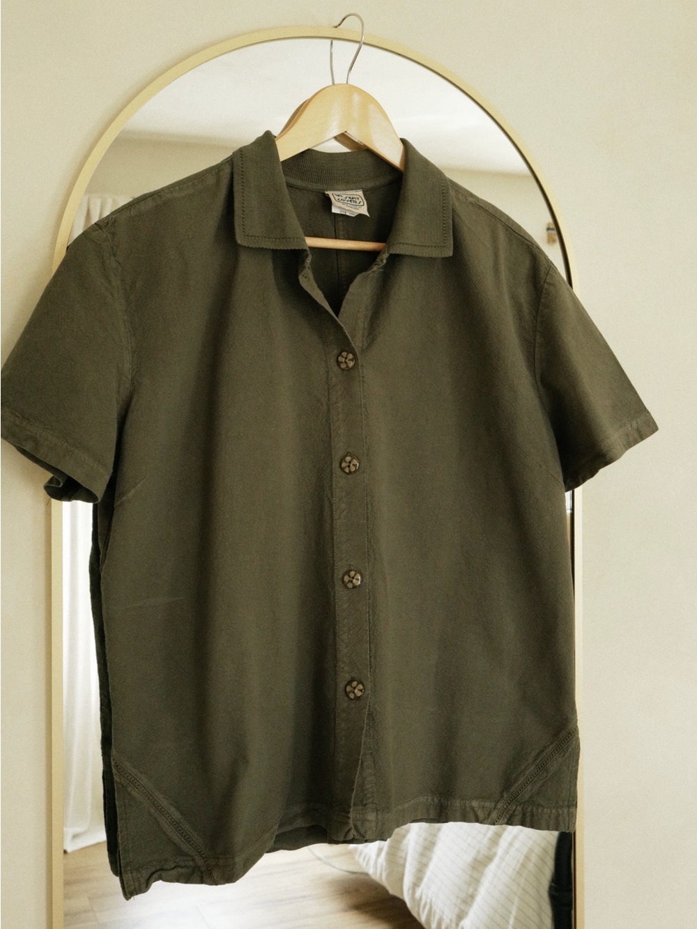 Vintage 100% Cotton Olive Short Sleeve Collared Top - Picture 2 of 8